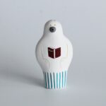 KITUTUKIFABRICA　本を読むクマ