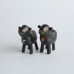 玩具ロードワークス　黒ヤギ／草食べてる - ミントグリーン